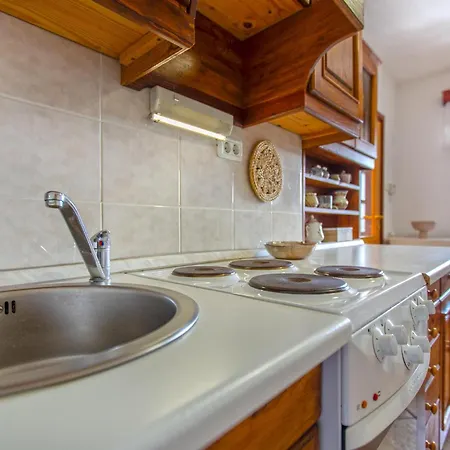 Appartamento 1 Bedroom Beautiful In Divača