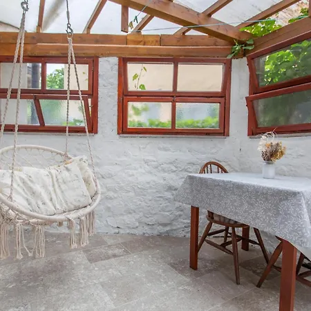 アパート 1 Bedroom Beautiful In ディヴァーチャ