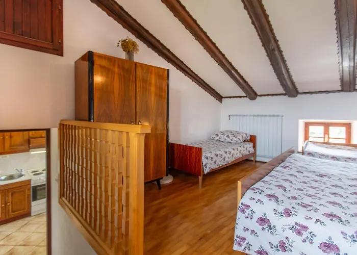 1 Bedroom Beautiful In *