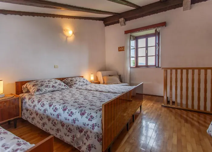 1 Bedroom Beautiful In *