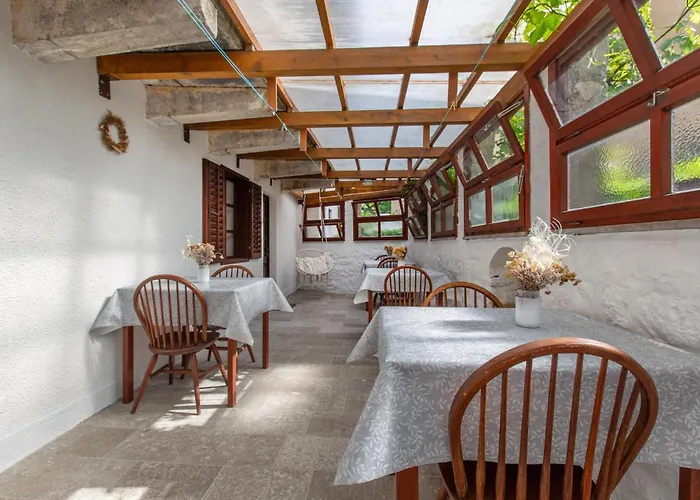 1 Bedroom Beautiful In * Divača